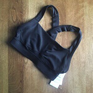 Old Navy sports bra XS/S NWT